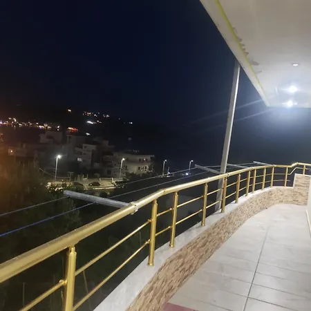 Star View Kozeta Apartment *
